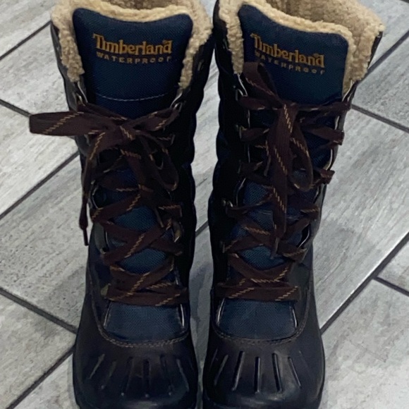 Timberland mountain boots 6.5M Tan Shearling-Lined Boots Like New - Picture 4 of 10
